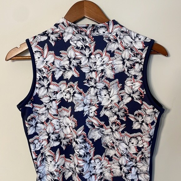 TAIL Golf Blue Floral Print Mock Neck Sleeveless Top Small - Picture 8 of 9